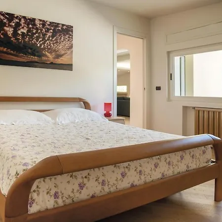 Perched Above The Gleaming Waters Of Lake Como With Modern Comforts *