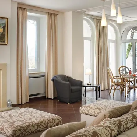 Perched Above The Gleaming Waters Of Lake Como With Modern Comforts *